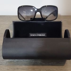 PRICE DROP - Dolce & Gabbana sunglasses (like new!)